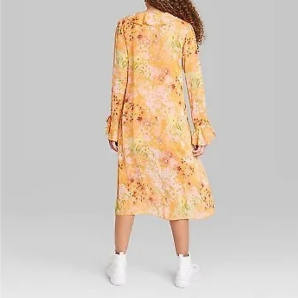 Women's Ruffle Duster Jacket - Wild
Fable Orange Floral - Picture 4 of 10